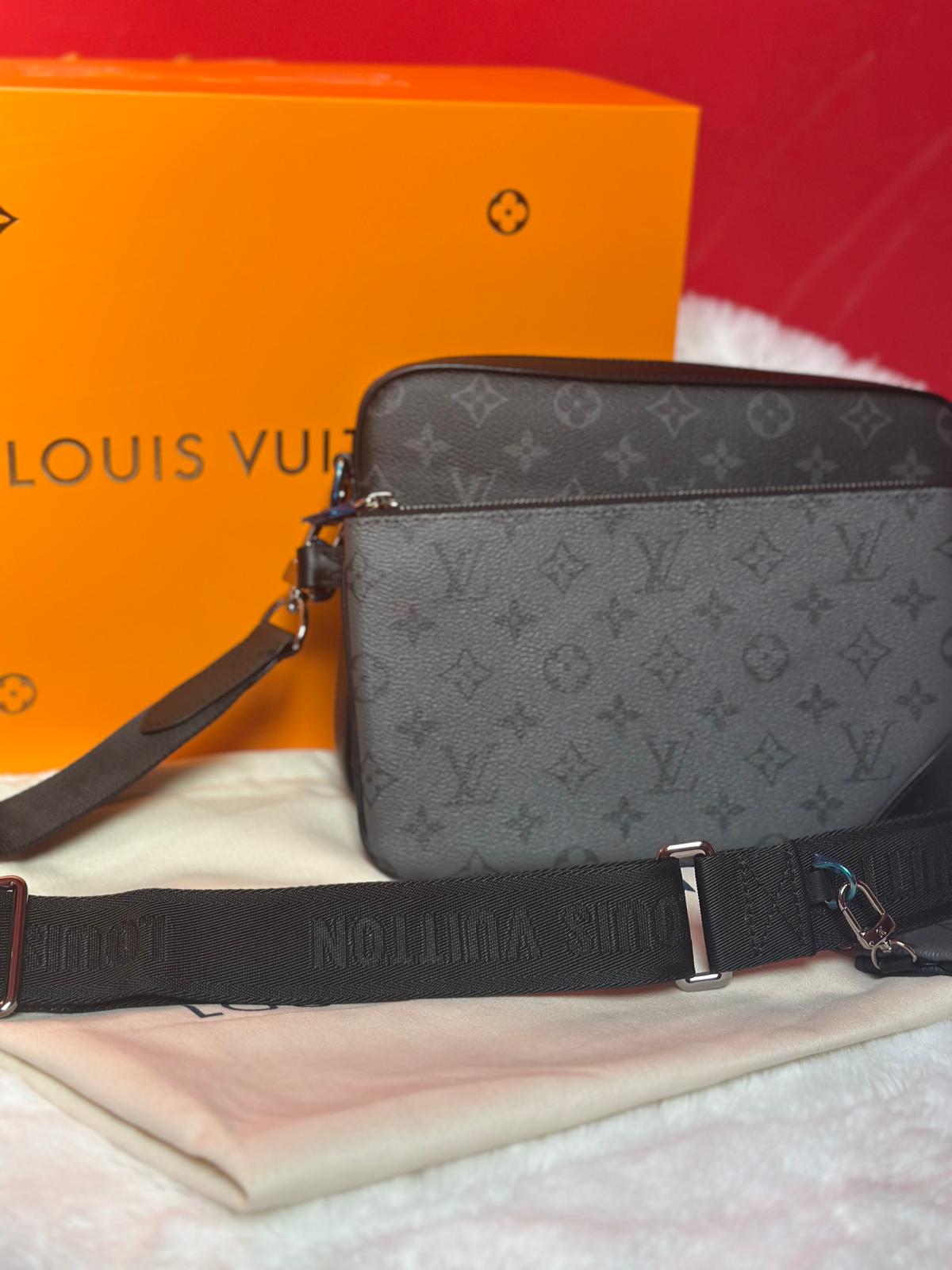 Trio messenger LOUIS VUITTON