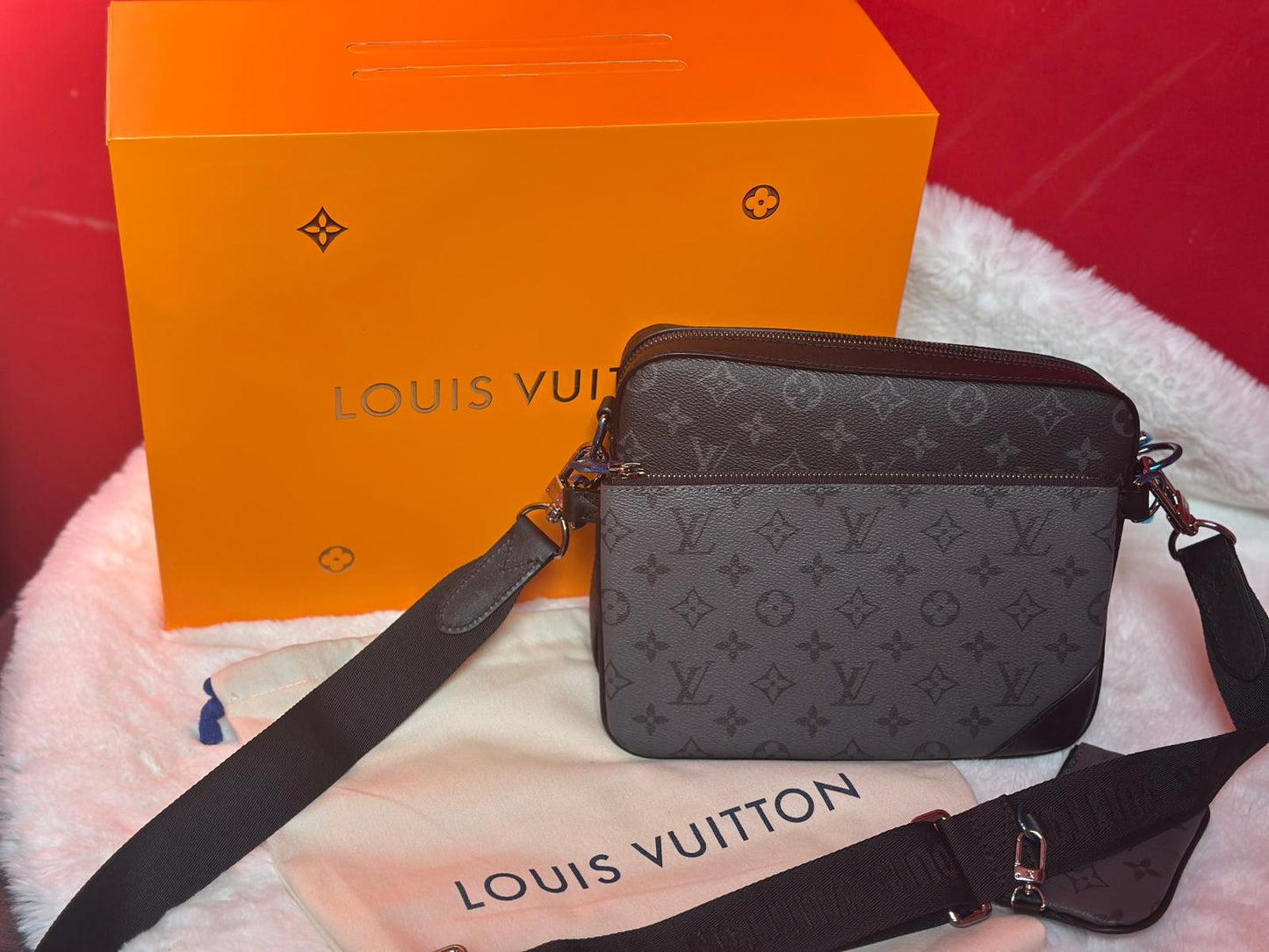 Trio messenger LOUIS VUITTON